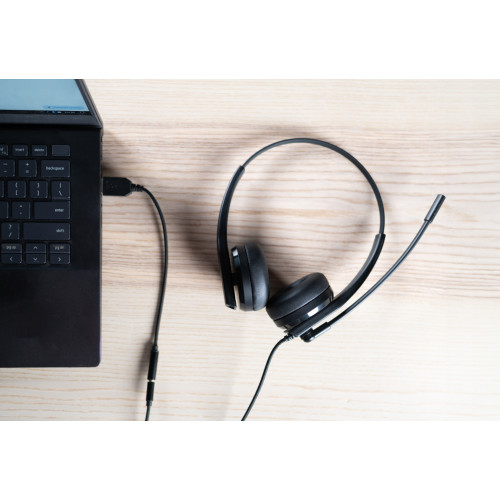 CREATIVE HS-230 - Headset with USB and 3.5 mm AUX Connectivity